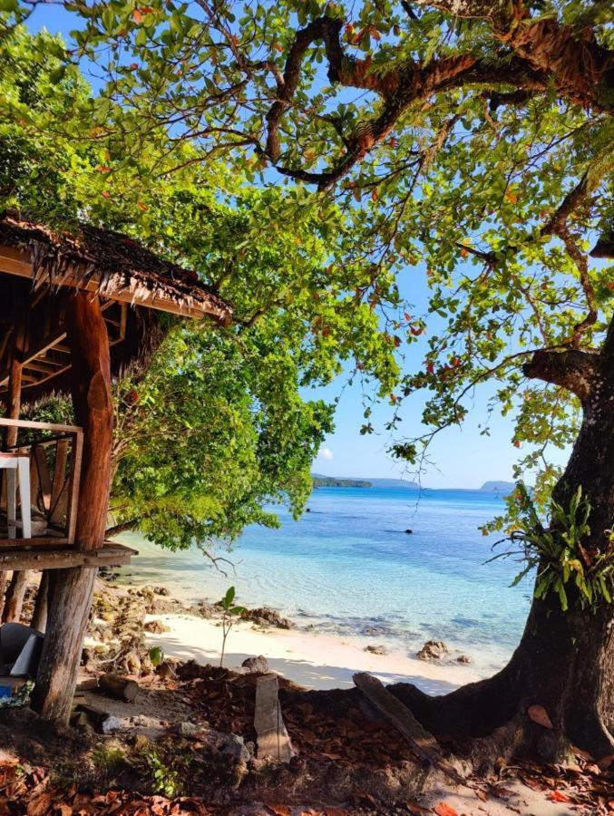 Lonnoc Beach Lodge Hog Harbour 외부 사진